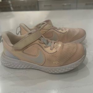 Nike Revolution Girls Shoes size 13